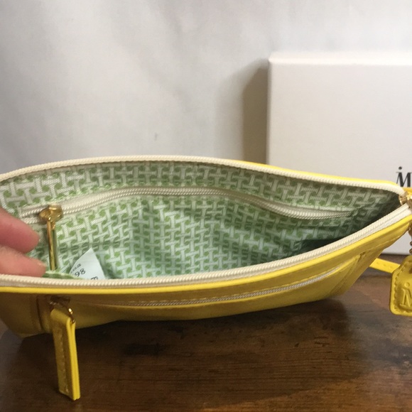 COPY - Isaac Mizrahi Lemon Ava Wristlet Wallet - Picture 5 of 6